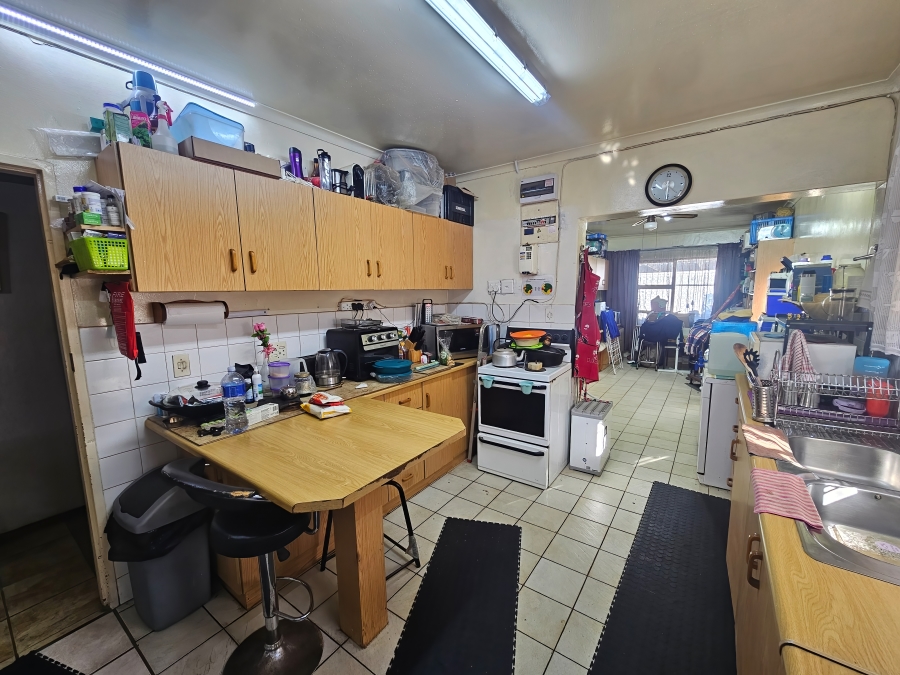 3 Bedroom Property for Sale in Peerless Park North Western Cape